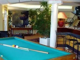 Western Montagne Noire Hotel 3*